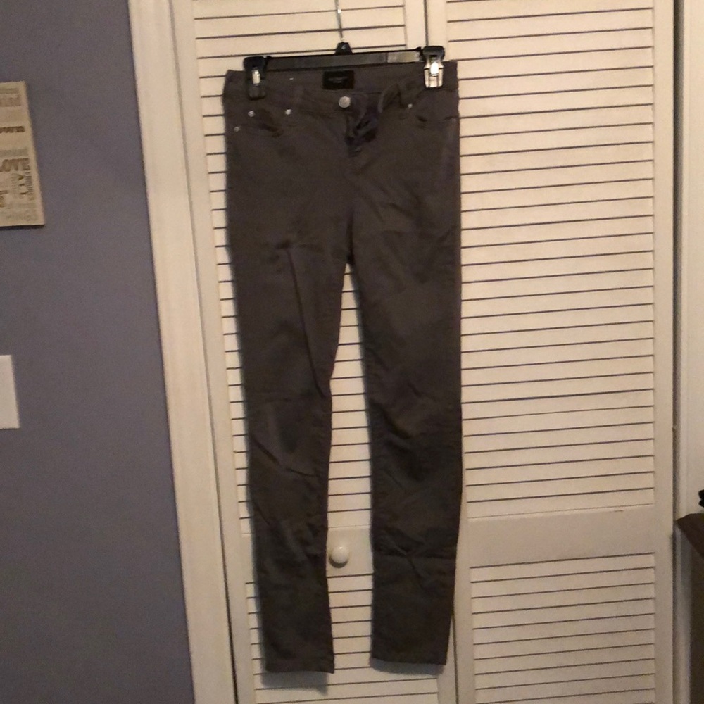 Grey Skinny jeans